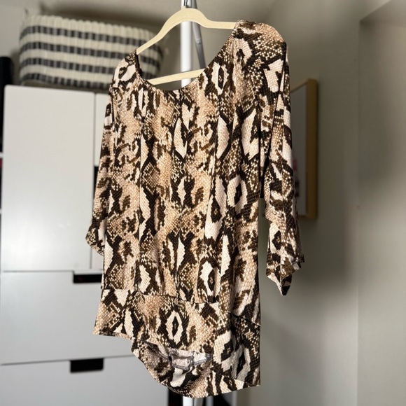 Notations Brown and Beige Snake Patterned 3/4 Sleeve Blouse Top Size XL - Picture 4 of 5